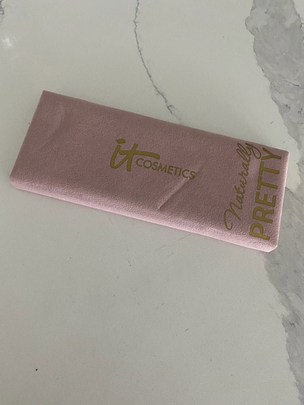 it cosmetics Naturally Pretty Eyeshadow Palette - Light Pink - Picture 2 of 3
